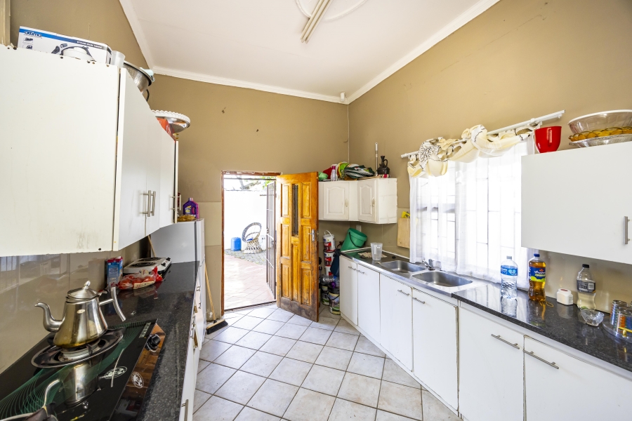 6 Bedroom Property for Sale in King Williams Town Central Eastern Cape